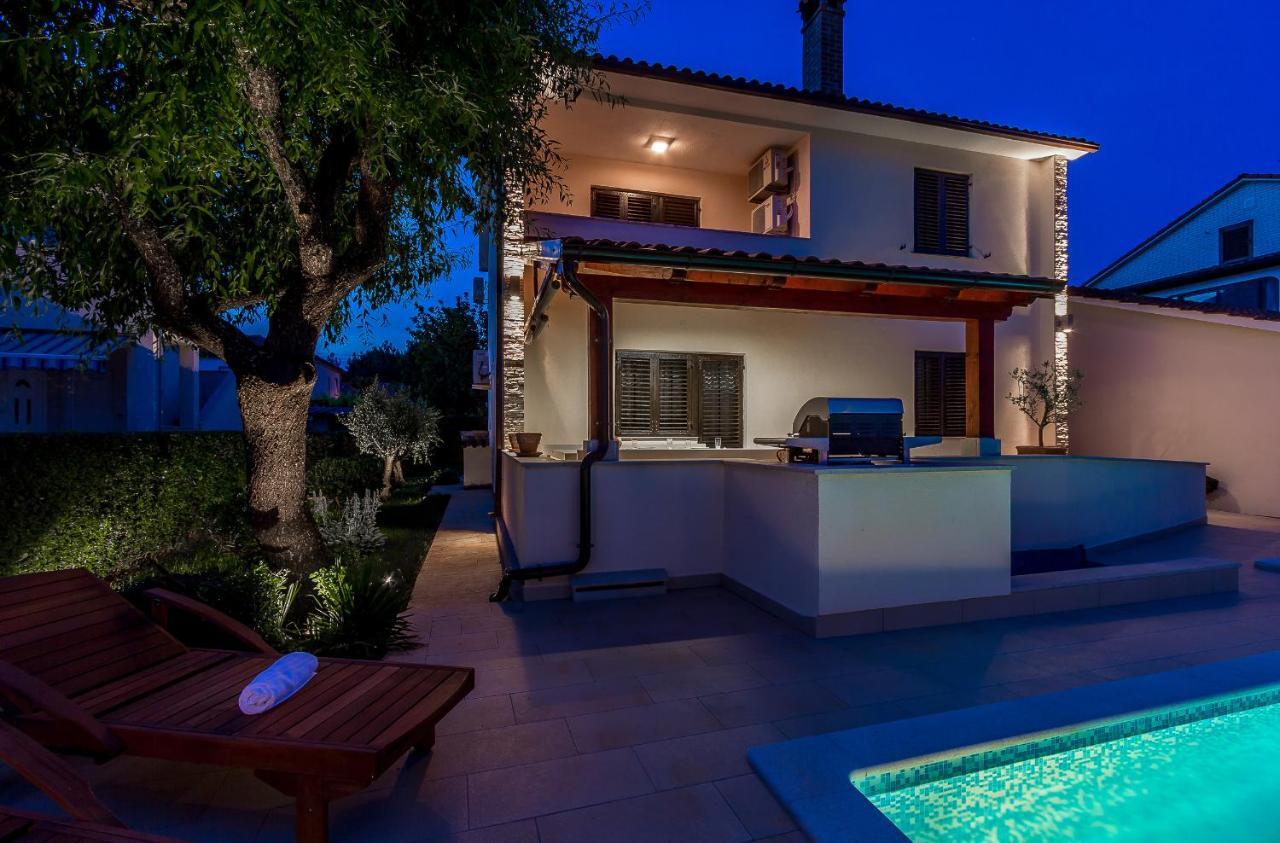 Holiday Home Villa Pula Bilik gambar