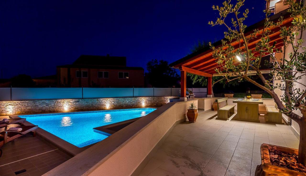 Holiday Home Villa Pula Bilik gambar
